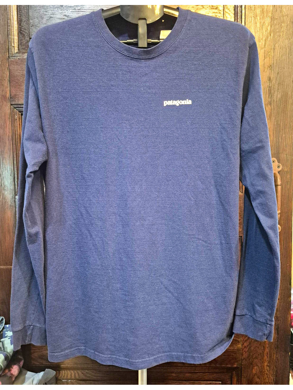 Patagonia Worn Wear Men's Graphic Logo Long Sleeve T Blue L